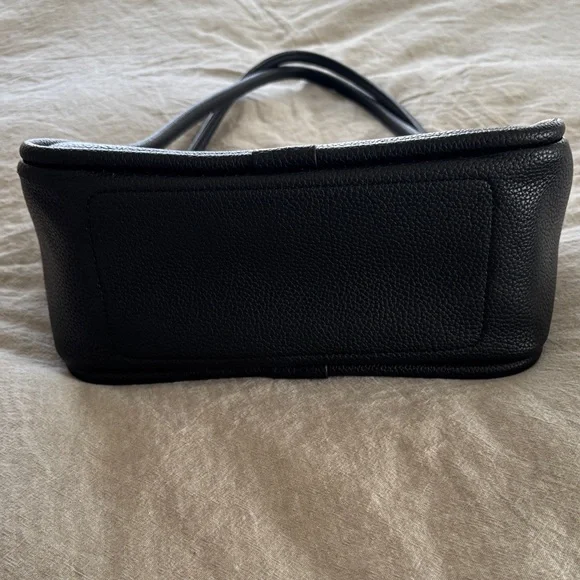 Classic Women's Handbag Set - Picture 4 of 16